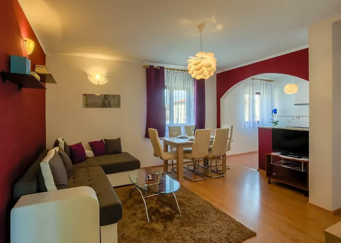 Apartment Silvija Pula * 풀라